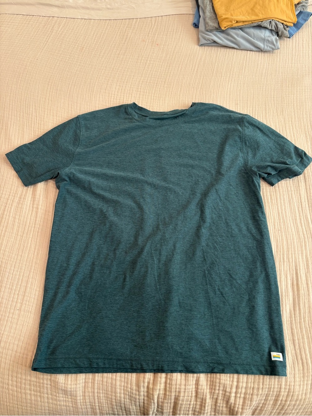 Vuori Strato Tech Tee Mens Xl green Performance Stretch Short Sleeve T Shirt